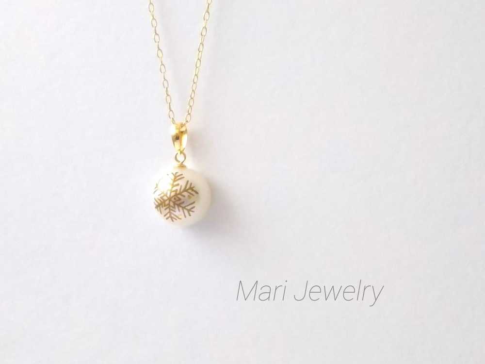 蒔絵パールネックレス / 小さな雪の結晶 / maki-e pearl necklace / snow crystals