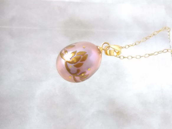 蒔絵パールネックレス / 花カラクサ / maki-e pearl necklace/flower arabesque 3枚目の画像
