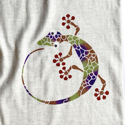 送料無料☆　型染め　丸まるヤモリのTシャツ　ステンシル 5枚目の画像