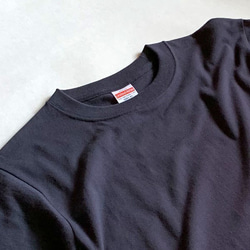 送料無料☆　型染め　サガリバナのTシャツ　ネイビー　ステンシル　 4枚目の画像