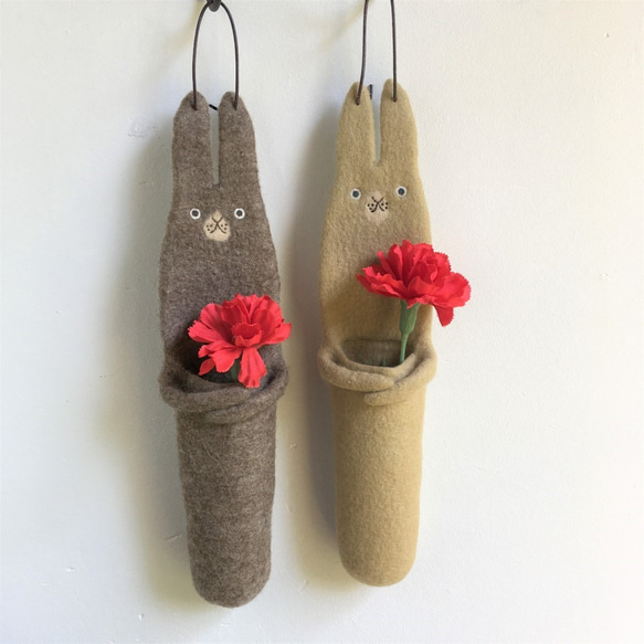 受注制作】羊毛フェルト ウサギの一輪挿し（ナチュラルブラウン