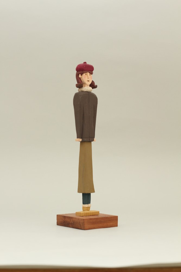 木彫まっすぐな人(女性Ｅ) 2枚目の画像