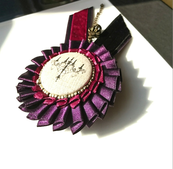 リボンロゼット シャンデリアの勲章(小) 5枚目の画像