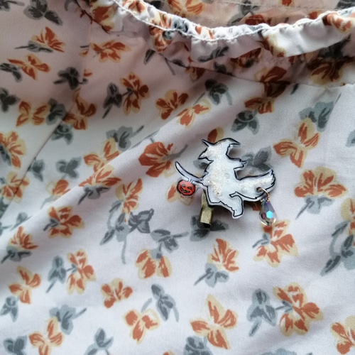 ハロウィンのブローチ♪プラバン☆ヘアピン、ヘアゴム、磁石に変更でき