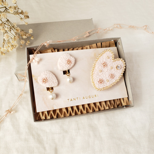 M.K.R.K⭐︎様専用 桜 ビーズ 刺繍 ブローチ ハンドメイド