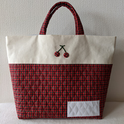 ファミリアチェックのレッスンバッグセット 紺 さくらんぼ アップリケ