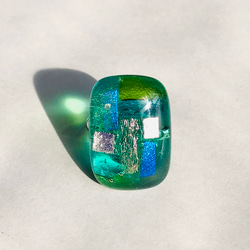 ベネチアンガラス　ダイクロ光るエメラルドグリーン　リング 1枚目の画像