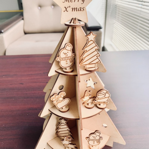 立体木製クリスマスツリー（組立て式）オーナメント付き その他