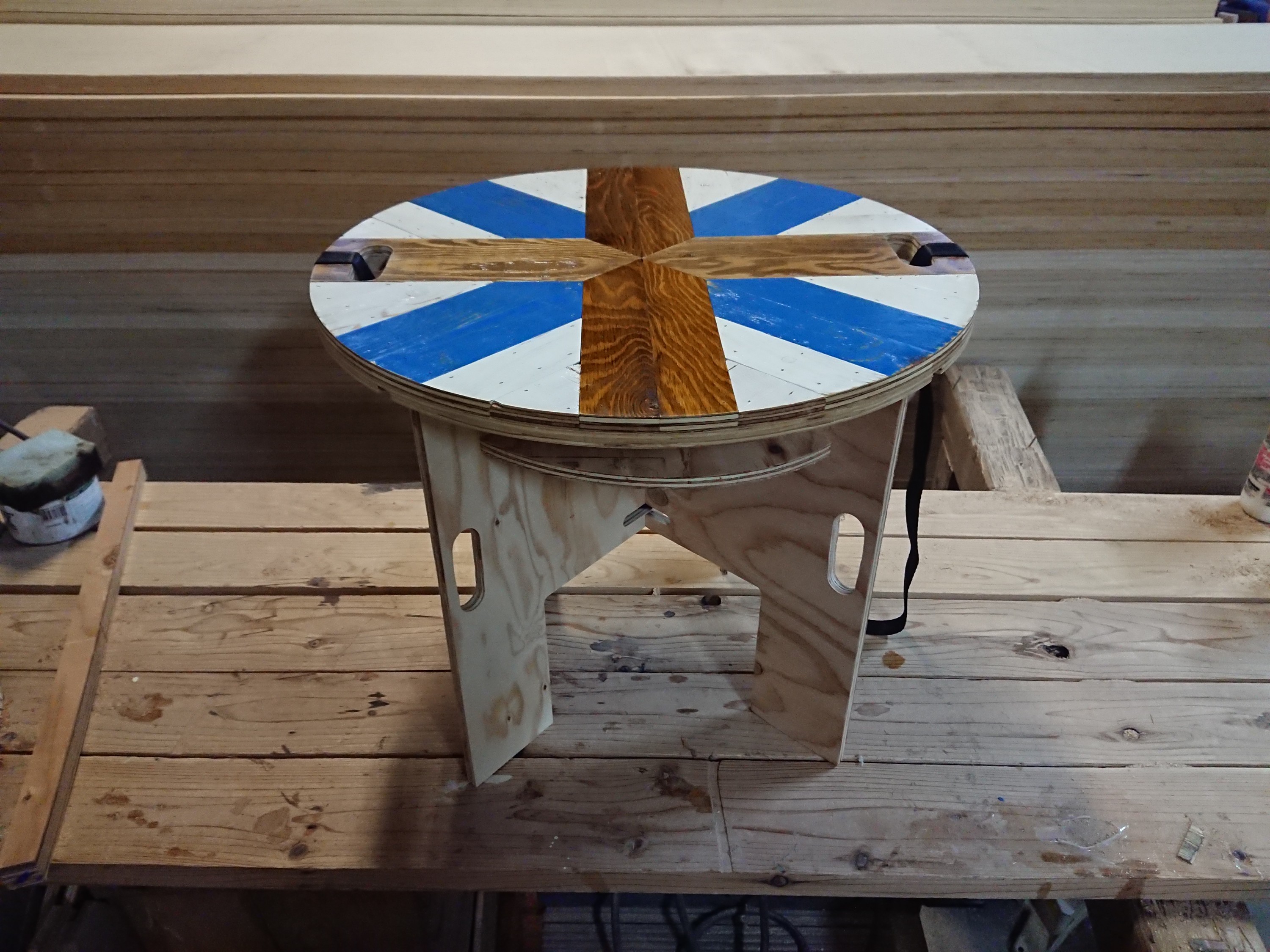 組み立て式ピクニックテーブル