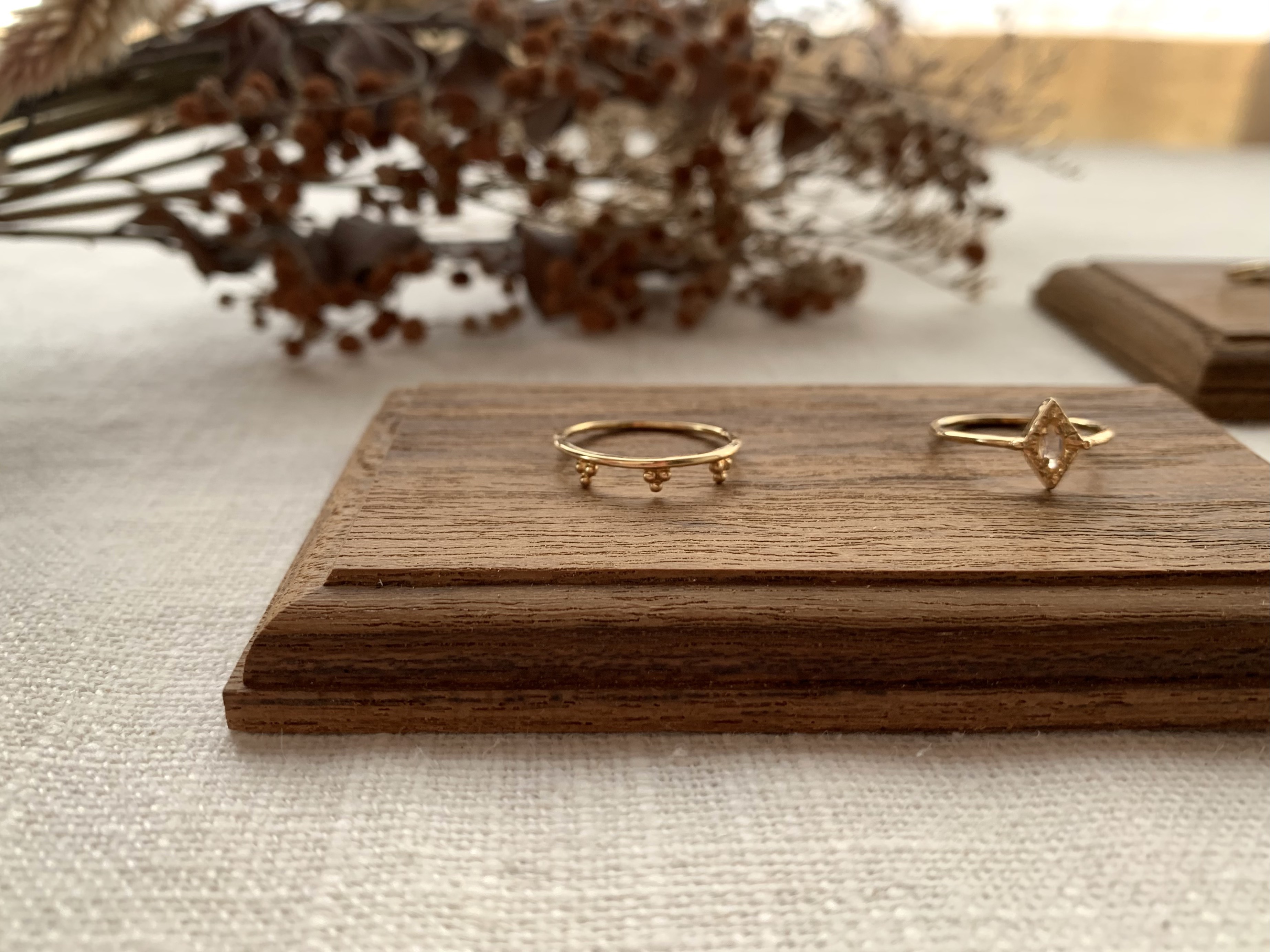 オリエンタル粒リング