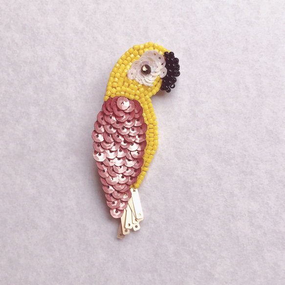 bird ビーズ刺繍ブローチ ① 1枚目の画像