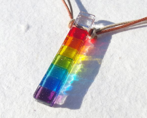 モナジー工房　虹の雫　ガラスペンダント　ネックレス　ハンドメイド モナジー工房 虹の雫 ガラスペンダント ネックレス ハンドメイド