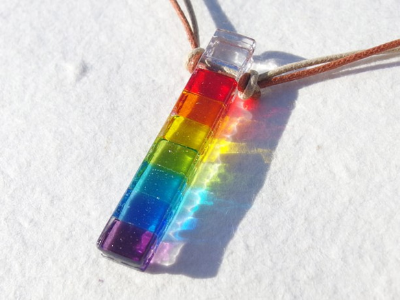 彩虹色玻璃「彩虹[7色]」項鍊[可以透過選項進行各種變更][客製]&lt;&lt;免運費&gt;&gt; 第1張的照片