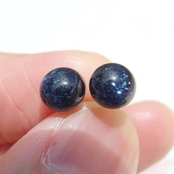 宇宙ガラス『ぎんが【丸】』チタンピアス/イヤリング  【大きさ選べます】【金具選べます】【受注制作】≪送料無料≫ 2枚目の画像