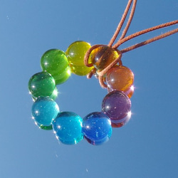 ガラスのリース『りーす【パレット】』ネックレス【紐の色、長さ選べます】【受注制作】≪送料無料≫ 3枚目の画像