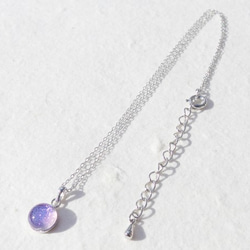 色が変わる光るガラス『きらり【白光マジック】』チェーンネックレス【大きさ選べ【綿紐、シルバー925選べます】≪送料無料≫ 2枚目の画像