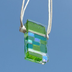 發光芳香玻璃「薰[極光][綠色]」香氣吊墜[可選擇顏色和繩子長度]≪免運費≫ 第3張的照片