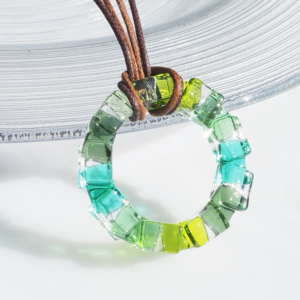 [特別]玻璃戒指「戒指[祖母綠]」項鍊[可以選擇繩子的顏色和長度][訂製]≪免運費≫ 第1張的照片