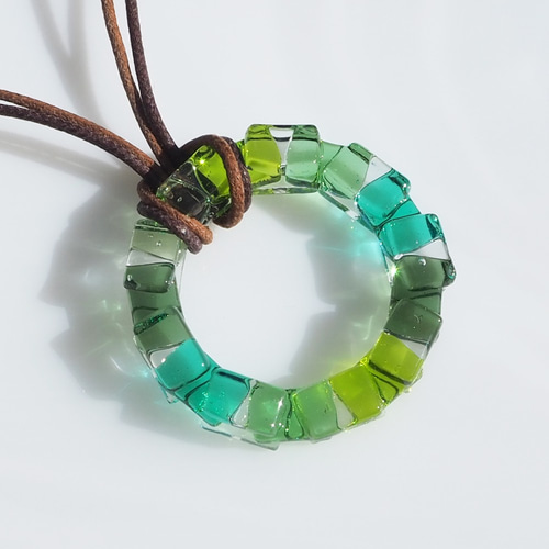 Special】ガラスの輪『リング【エメラルド】』ネックレス【紐の色、長  