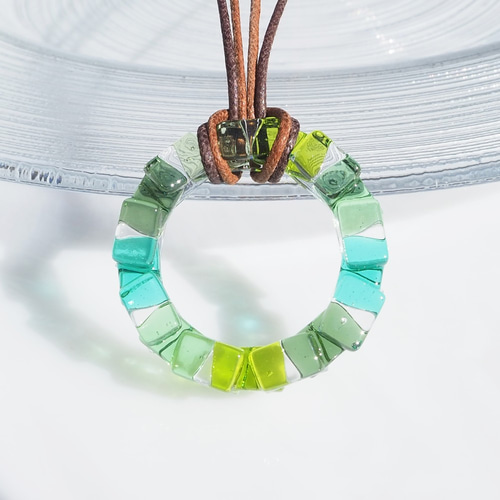 Special】ガラスの輪『リング【エメラルド】』ネックレス【紐の色、長  