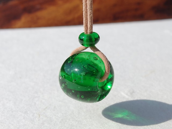 泡玉ガラス『あわだま【グリーン】』ネックレス【ミニ選べます】【受注制作】≪送料無料≫ 1枚目の画像