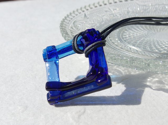 冬季彩色夾層玻璃「Irogasane [Winter]」項鍊[有尺寸][有繩子顏色和長度][客製]&lt;&lt;免運費&gt; 第4張的照片