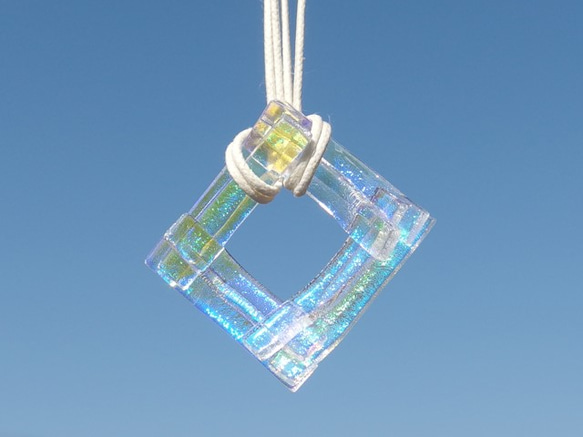 [高級]閃亮夾層玻璃「Aurora Gasane [冷色]」項鍊[可以選擇顏色和繩子長度][定制]≪免運費≫ 第4張的照片