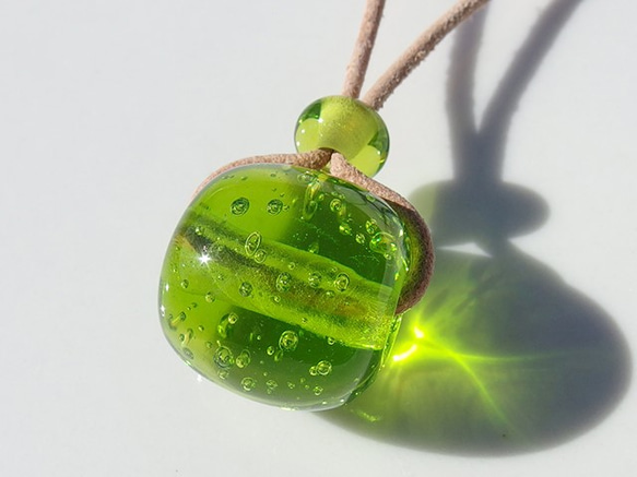 泡棉玻璃「Awadama [春天綠]」項鍊[迷你可用][客製]≪免運費≫ 第1張的照片