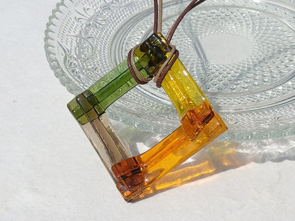 秋天的大號彩色夾層玻璃「Irogasane [大] [秋天]」項鍊 [可以選擇顏色和繩子的長度] [定制] ≪免運費≫ 第1張的照片