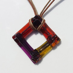 彩色夾層玻璃「Irogasane [小野小町]」項鍊[有尺寸][有繩子顏色和長度][定制]&lt;&lt;免運費&gt;&gt; 第4張的照片