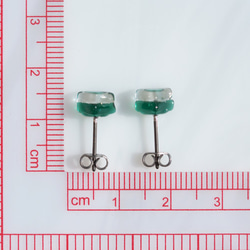 三角ガラス『さんかく【森】』チタンピアス/イヤリング【金具選べます】【受注制作】≪送料無料≫ 2枚目の画像