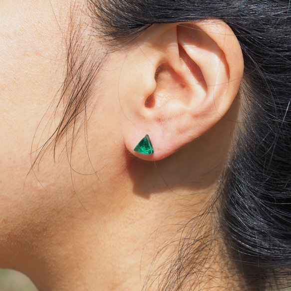 三角ガラス『さんかく【森】』チタンピアス/イヤリング【金具選べます】【受注制作】≪送料無料≫ 7枚目の画像