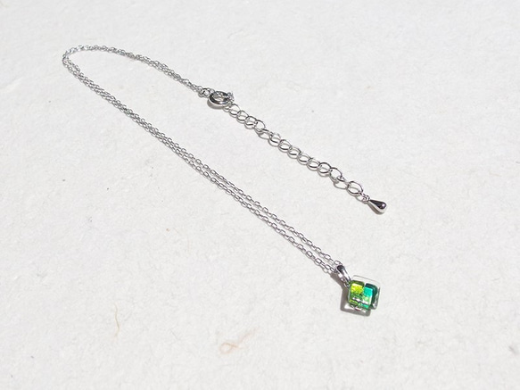 玻璃花「Hanairo [Petit] [Emerald]」鏈項鍊 [棉繩，925 銀可用] [定制] ≪免運費≫ 第2張的照片