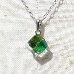玻璃花「Hanairo [Petit] [Emerald]」鏈項鍊 [棉繩，925 銀可用] [定制] ≪免運費≫ 第3張的照片
