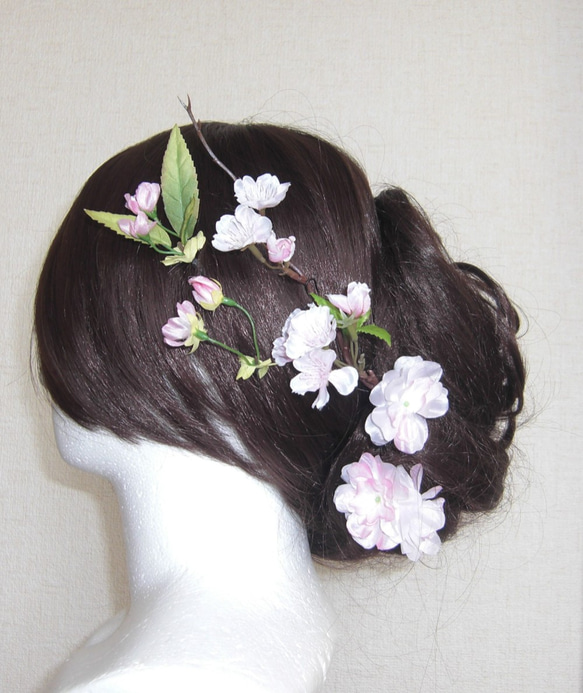 桜の髪飾り5点（２）　　桜のヘットドレス　　ヘアアクセサリー　コサージュ　　　春の結婚式・成人式・前撮り・卒業式・入学式 4枚目の画像