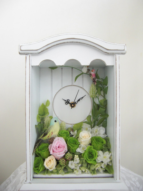 花ギフト・花時計・「野鳥の囀り」プリザーブドフラワー　        ご自分のお部屋に・贈り物・お祝いなど・・・ 1枚目の画像