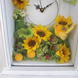 花ギフト・花時計「ひまわり」　　　ご自分のお部屋に・贈り物・お祝いなど・・・ 3枚目の画像