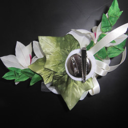 手染め花　　胡蝶蘭　デンファレのコサ―ジュ・髪飾り　　　ウェディング・2次会・御祝い・パーティ・お出かけ・持ち物のアクセ 7枚目の画像