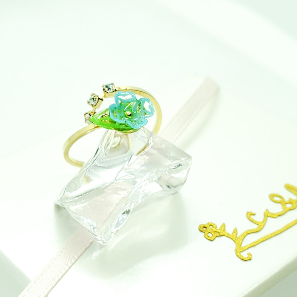 小さな一輪の切り絵花指輪 1枚目の画像