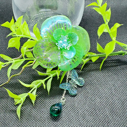 森と大空を見つめる聖母の花[かんざし] 1枚目の画像