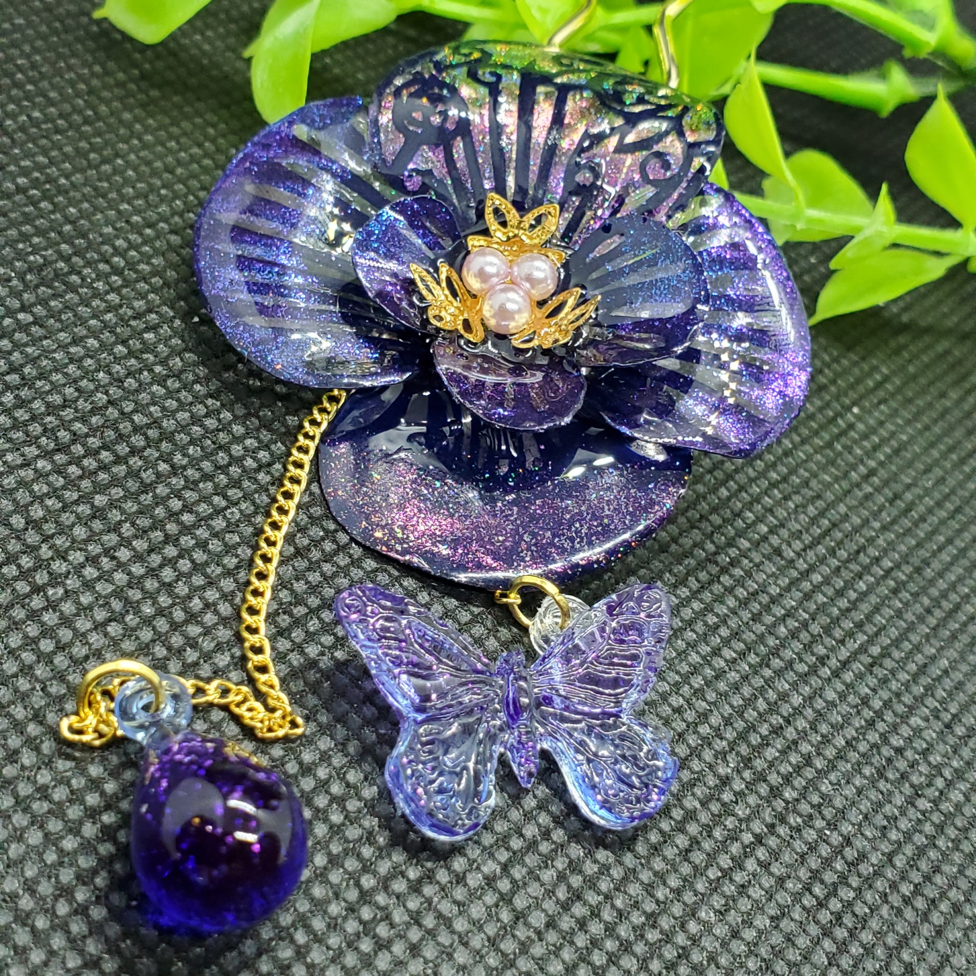 深く見つめる冷静の花[かんざし]