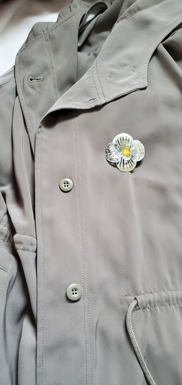 純粋に煌めく希望の花[ブローチ] 4枚目の画像