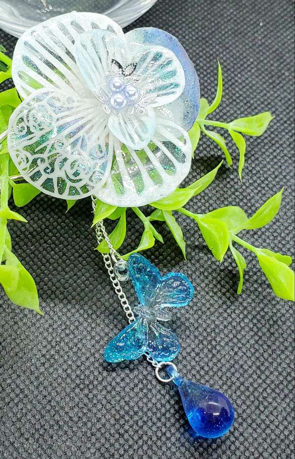 儚い幻想の花[ヘアクリップ] 4枚目の画像