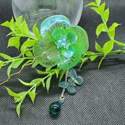 森と大空を見つめる聖母の花[ヘアクリップ] 4枚目の画像