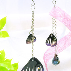 風に舞う花弁[黒] 2枚目の画像