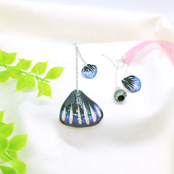 風に舞う花弁[黒] 4枚目の画像