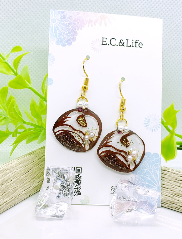 あんぱんの切り絵ピアス/イヤリング 3枚目の画像