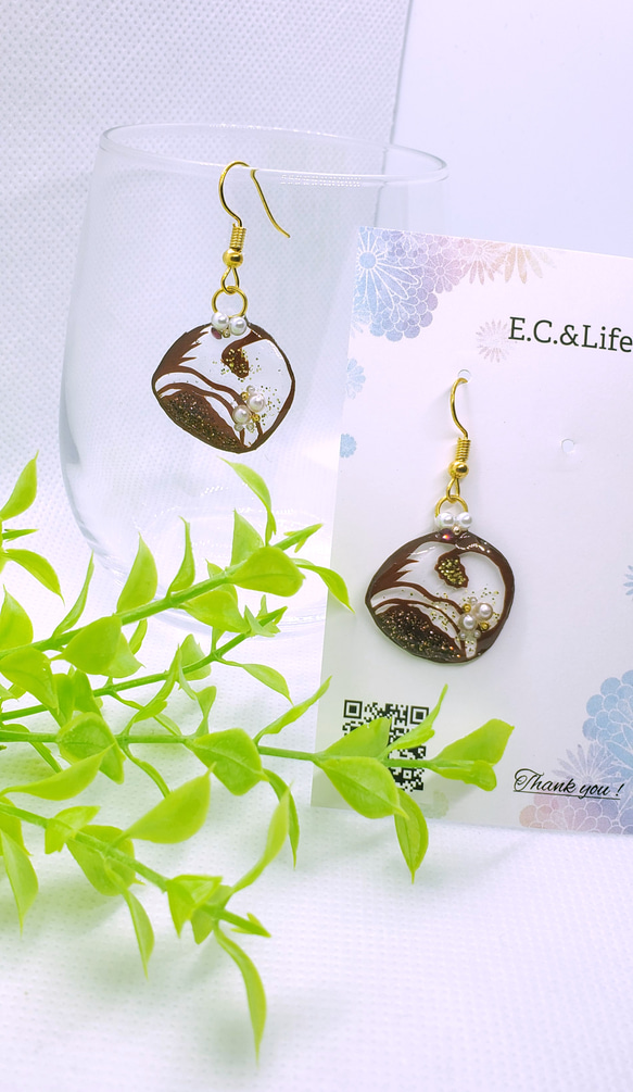 あんぱんの切り絵ピアス/イヤリング 4枚目の画像