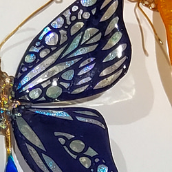 ファンタジーな蝶々の切り絵かんざし[群青] 4枚目の画像