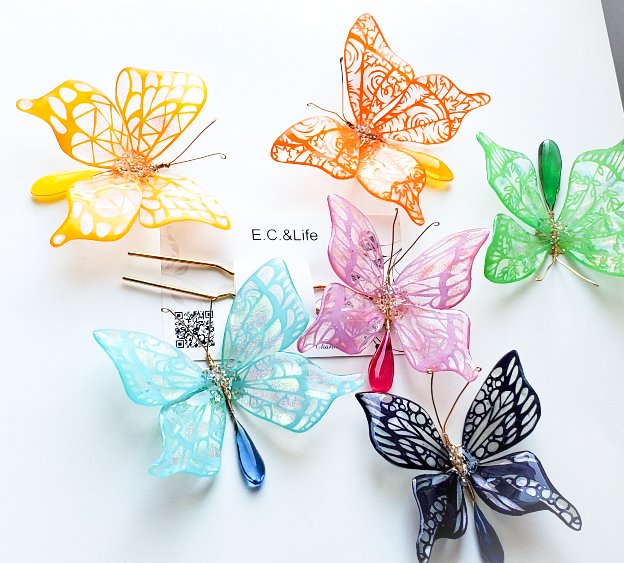 ファンタジーな蝶々の切り絵かんざし[薄紫]